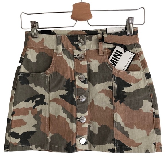 Almost Famous A-Line Mini Skirt Camouflage Print Size 1 Juniors - Picture 1 of 6